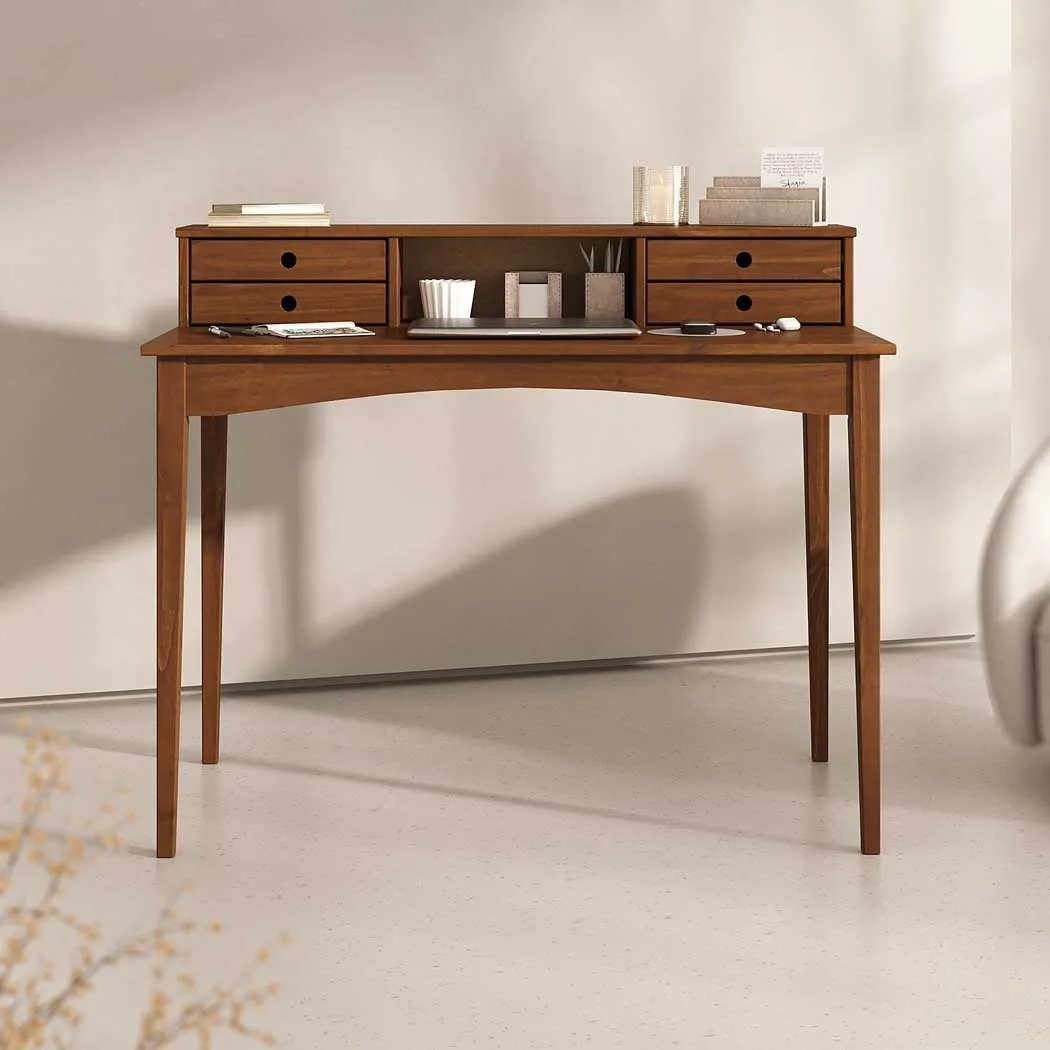 Escrivaninha de pinus